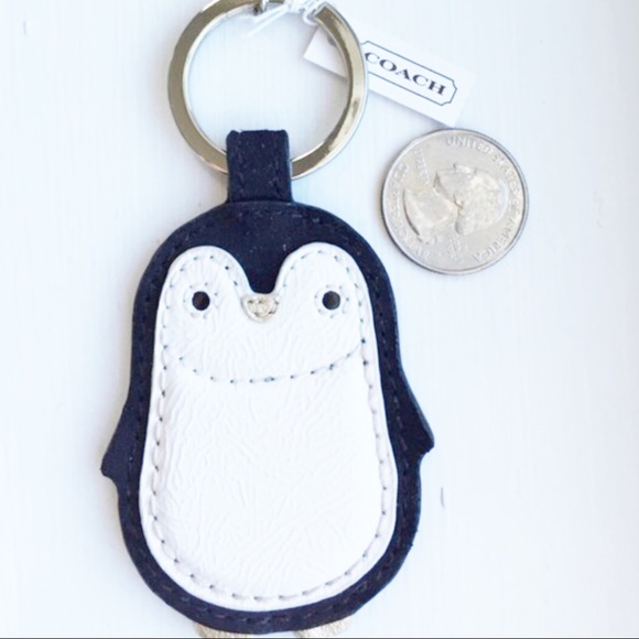 Rare!  HTF! Coach Penguin Keychain NWT Open2Offers - Picture 2 of 3